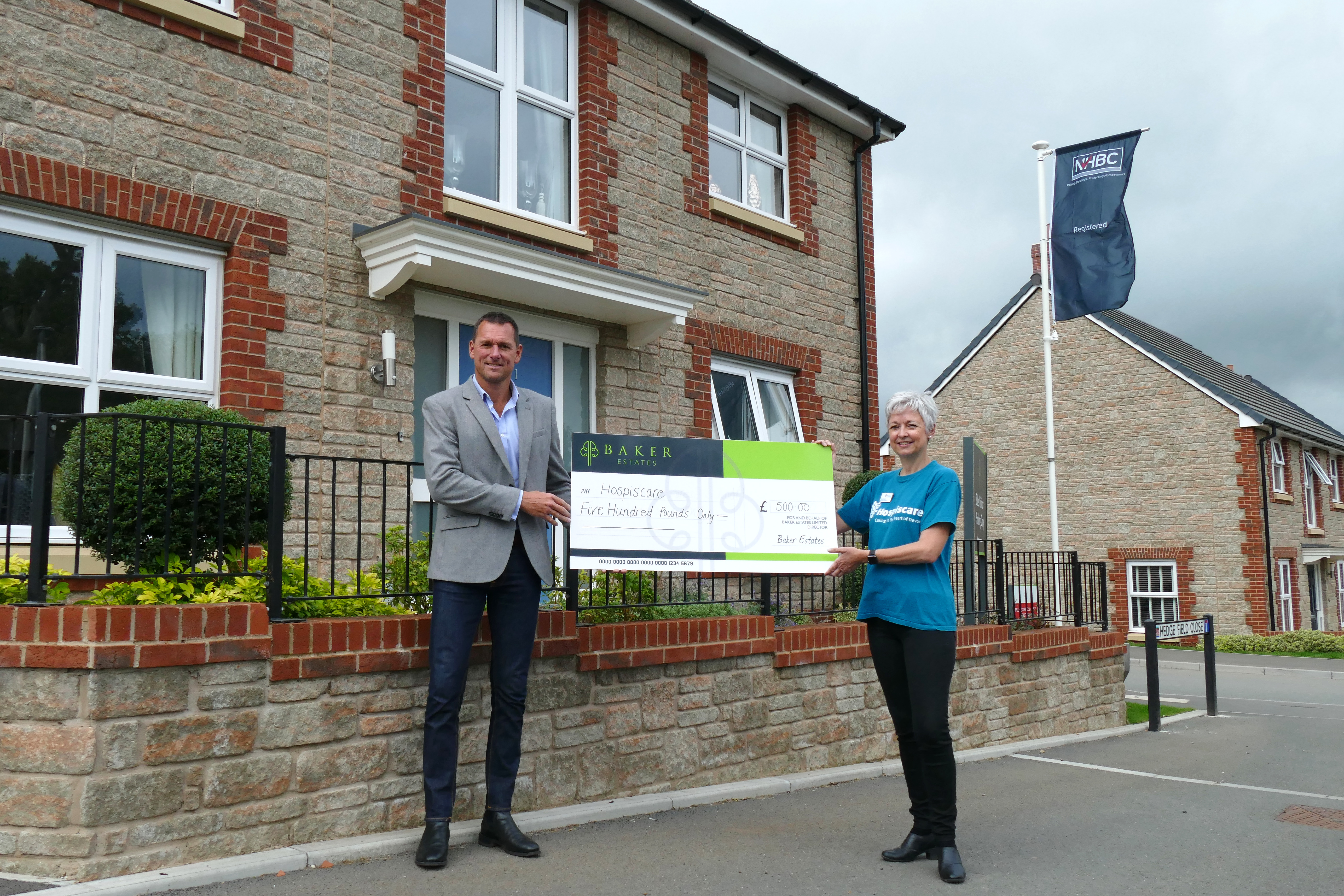 Award winning housebuilder Baker Estates donates £500 to local charity Hospiscare